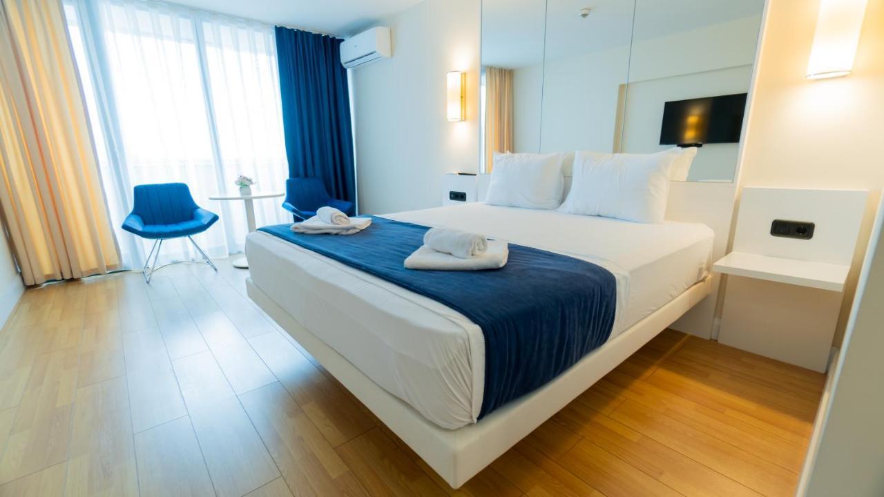 Smart Aparthotel Orbi City Batoumi Extérieur photo
