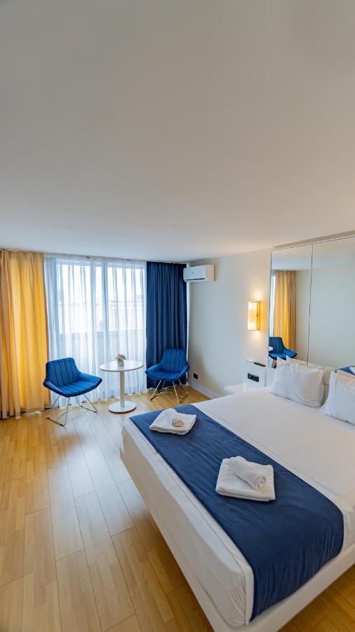 Smart Aparthotel Orbi City Batoumi Extérieur photo