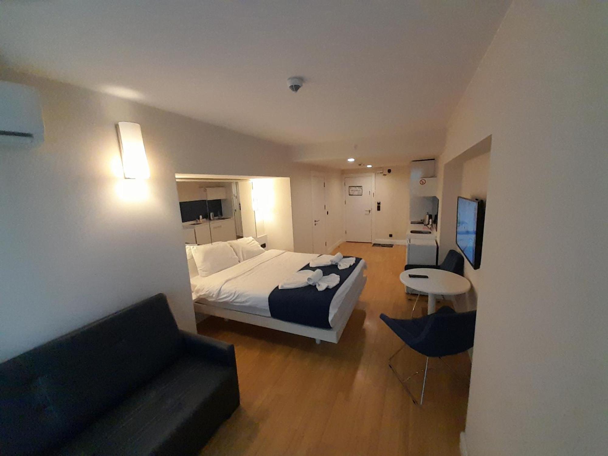 Smart Aparthotel Orbi City Batoumi Chambre photo