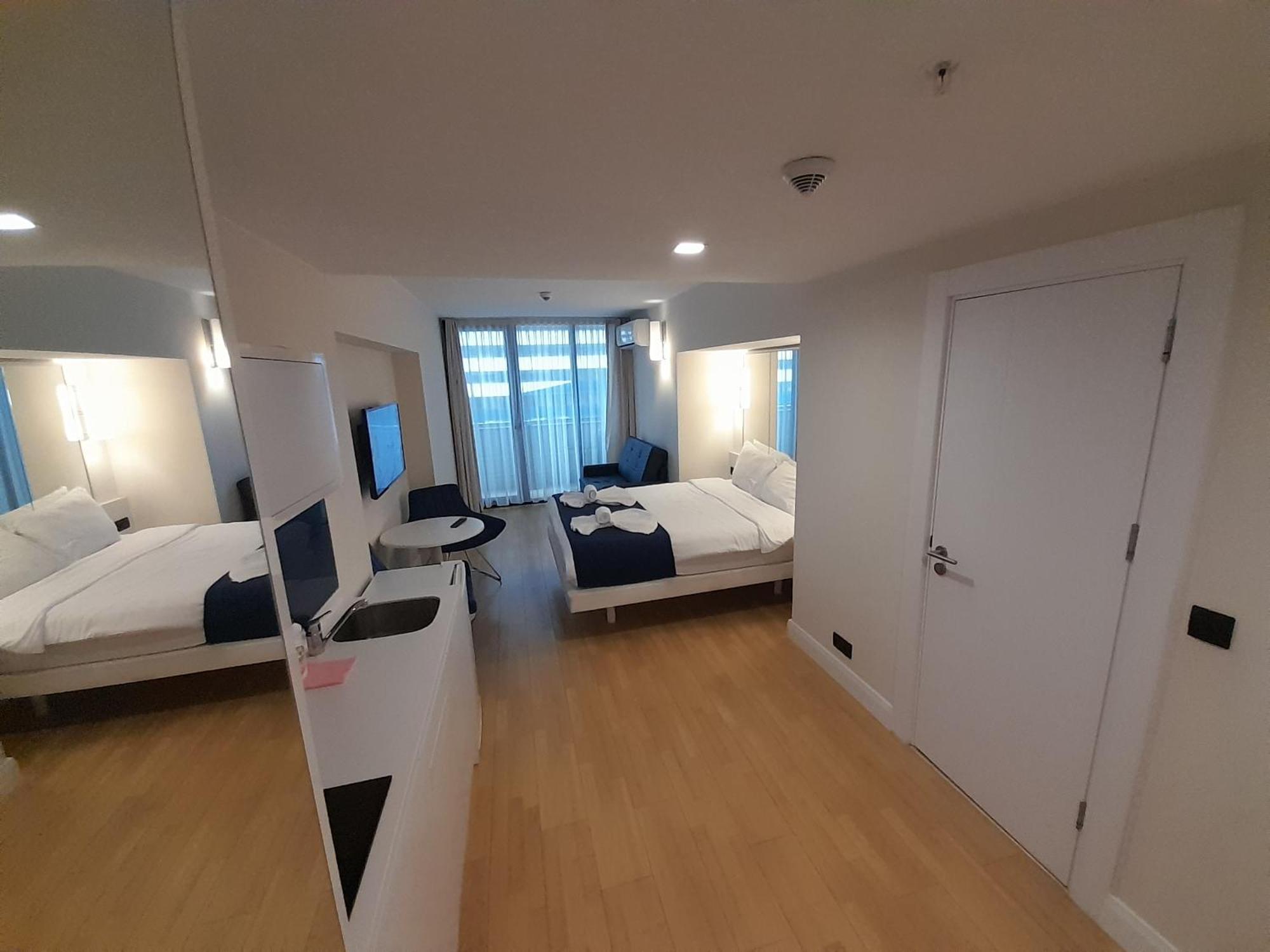 Smart Aparthotel Orbi City Batoumi Chambre photo